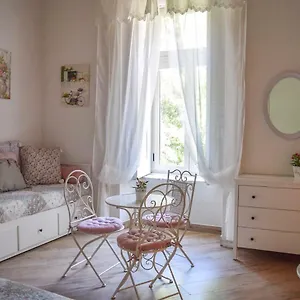 Maison La Mitra - Dimore Partenopee Bed & Breakfast