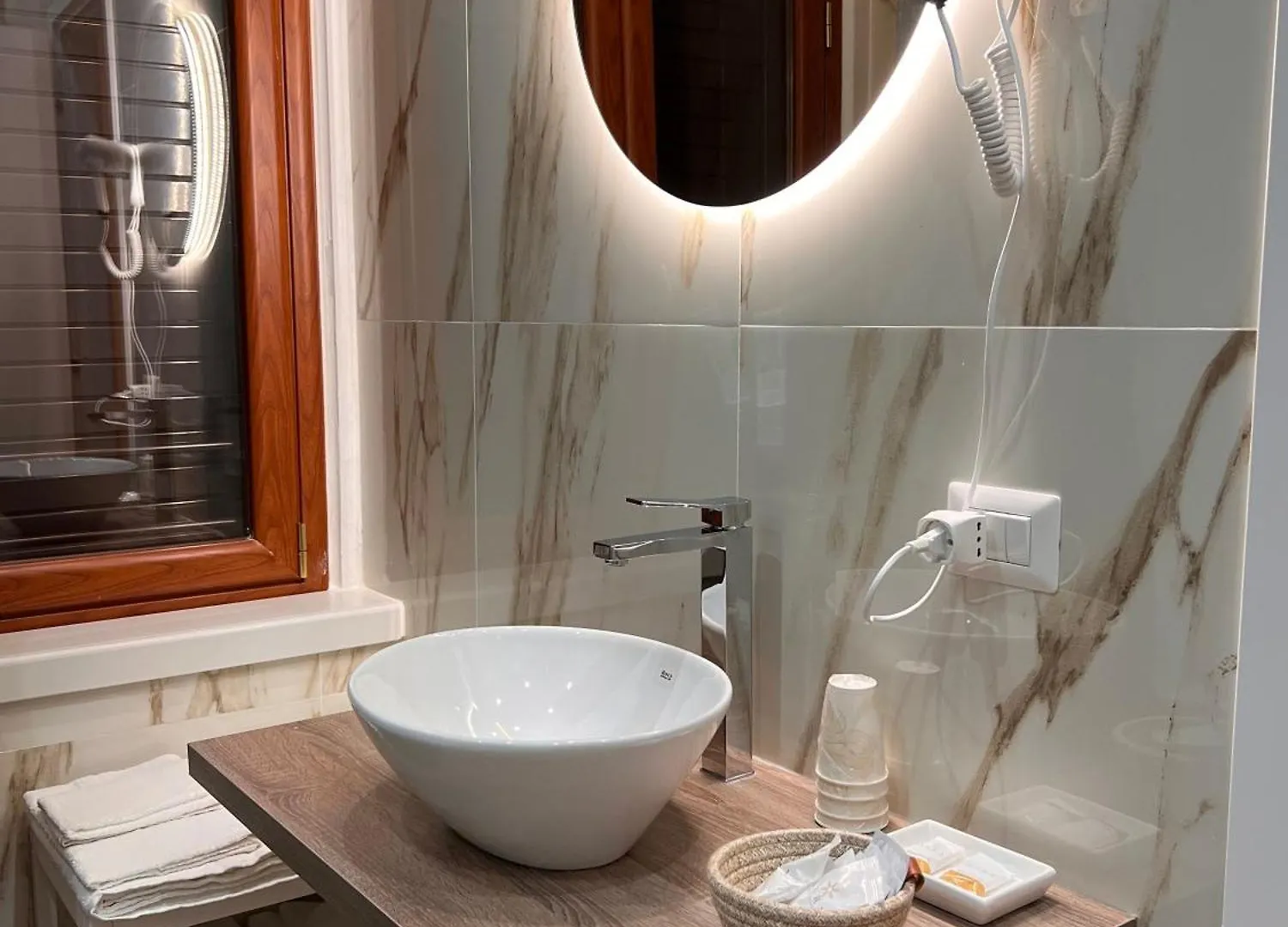 Astorya E' Napoli Hotell Italien