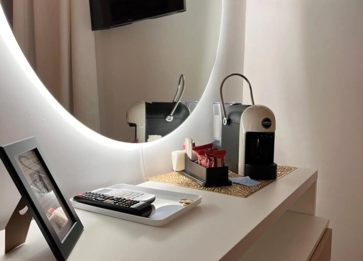 Astorya E' Napoli Hotell 0*, Neapel