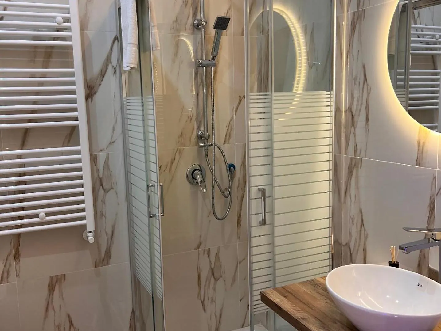 Astorya E' Napoli Hotell 0*, Neapel