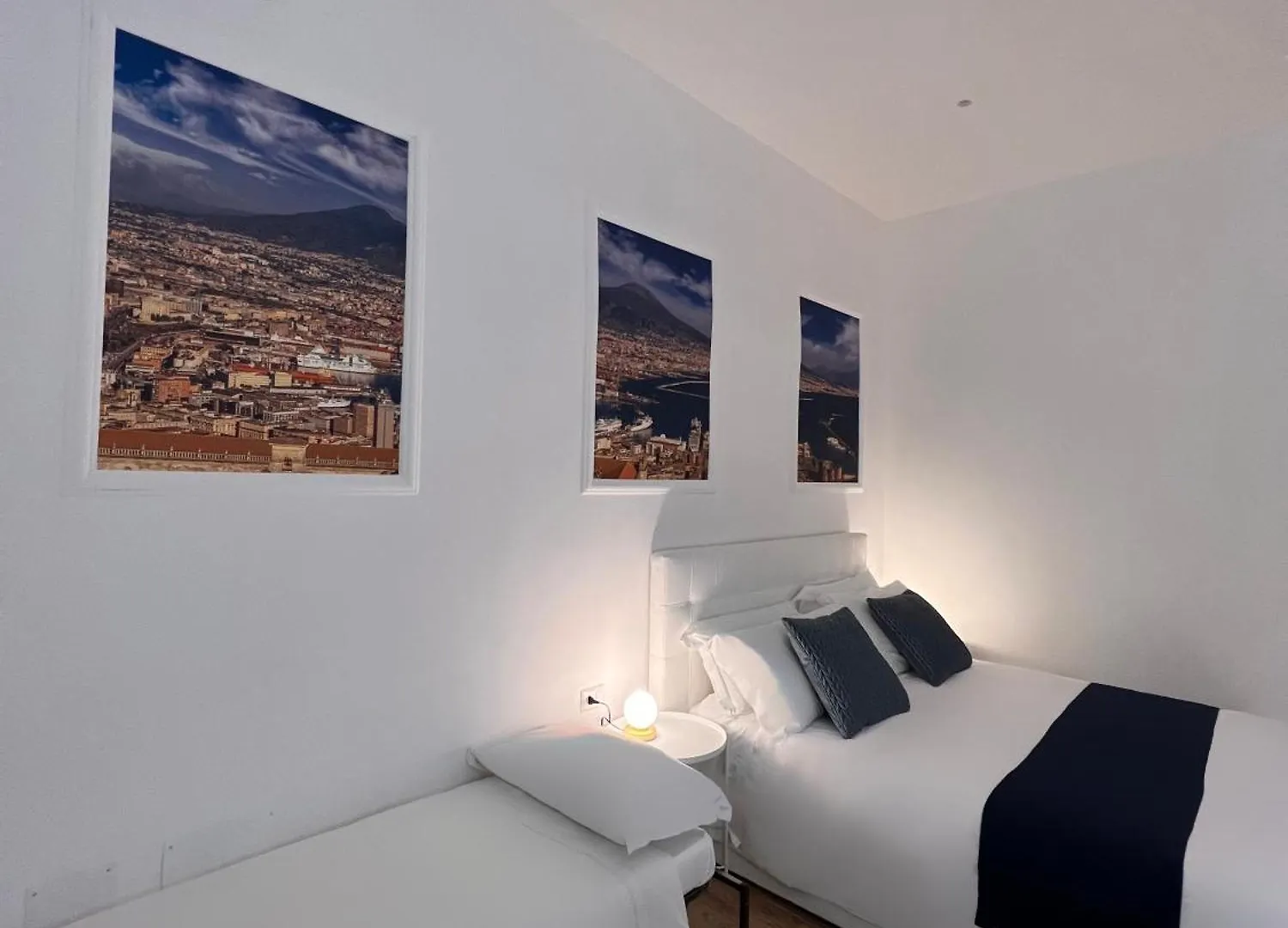 Pensionat Astorya E' Napoli Hotell